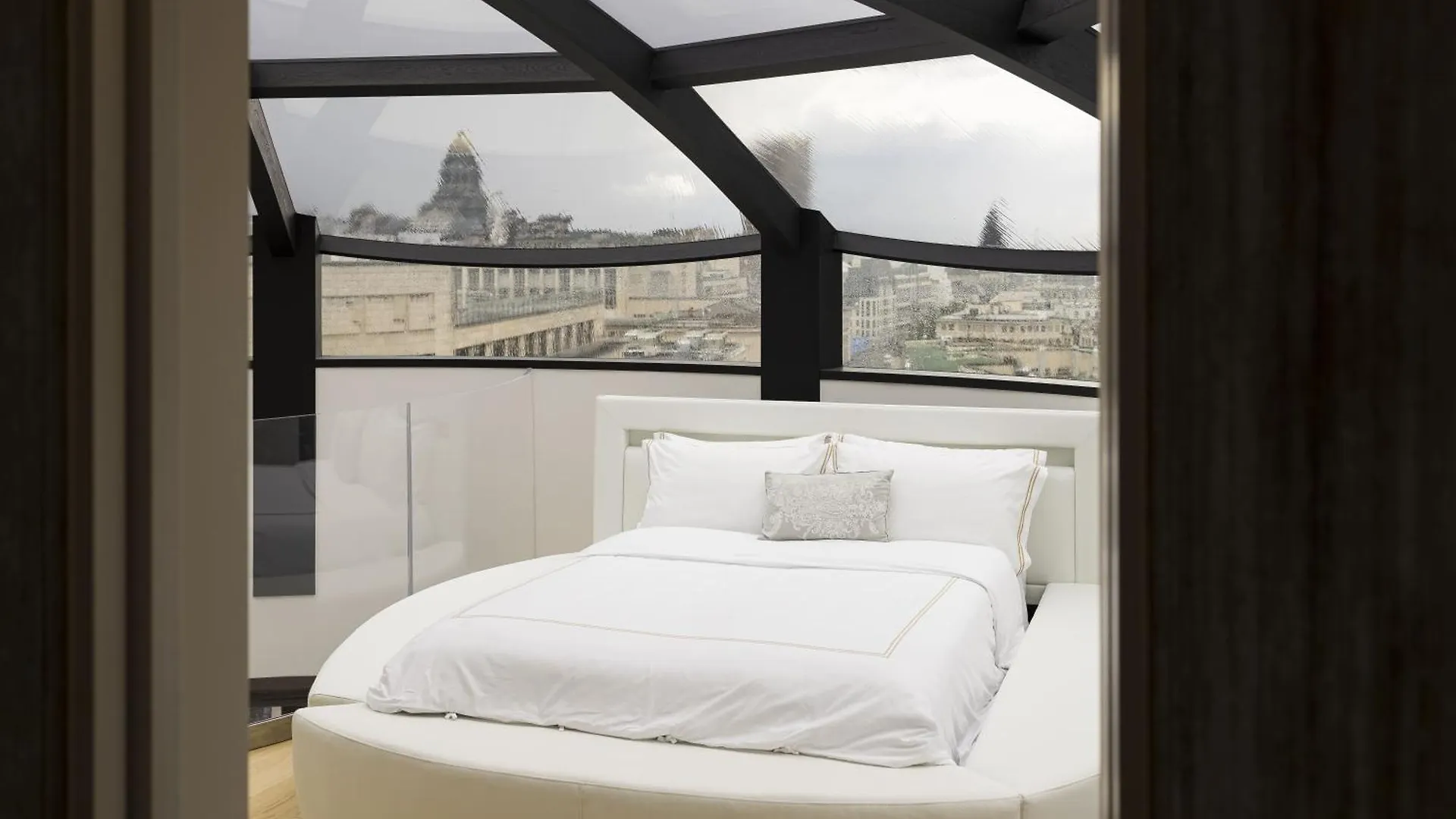 Triplex Penthouse In City Centre Brüsszel