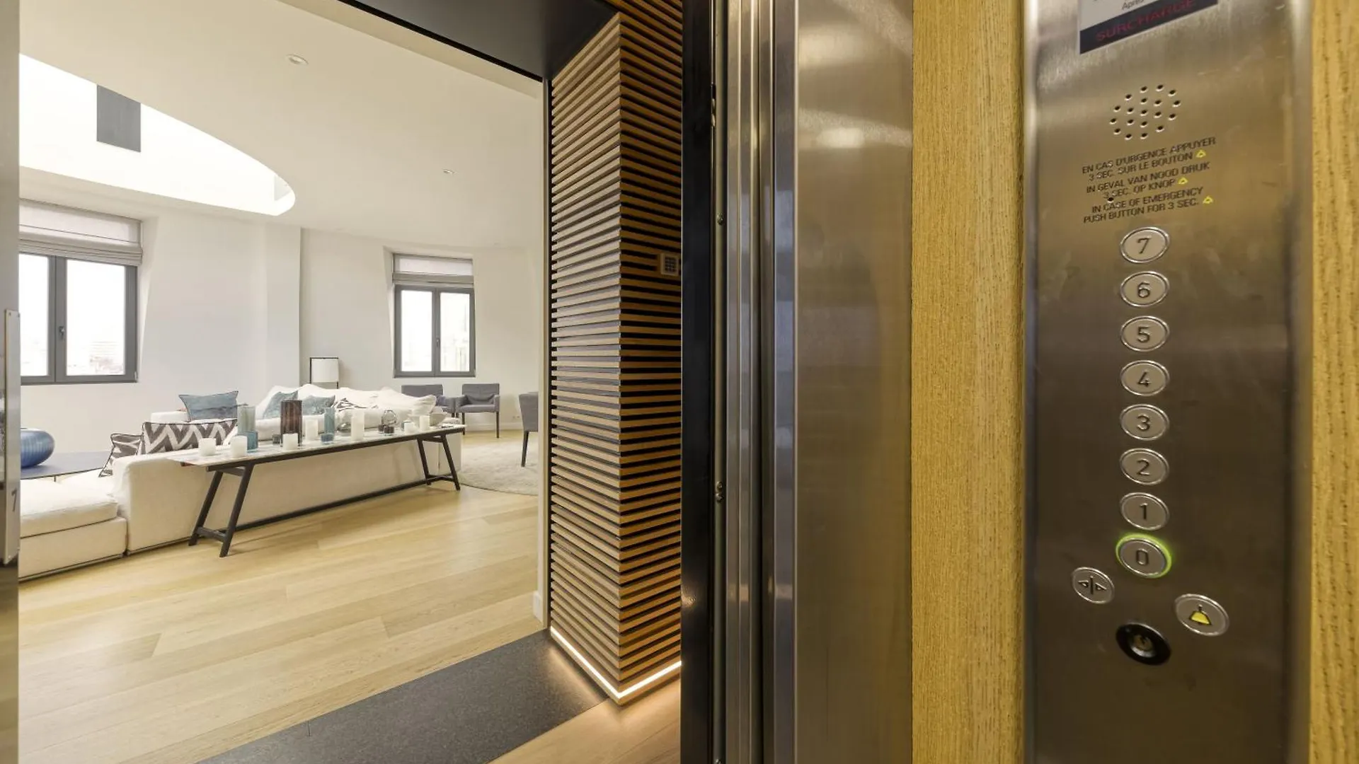 Triplex Penthouse In City Centre Brüsszel
